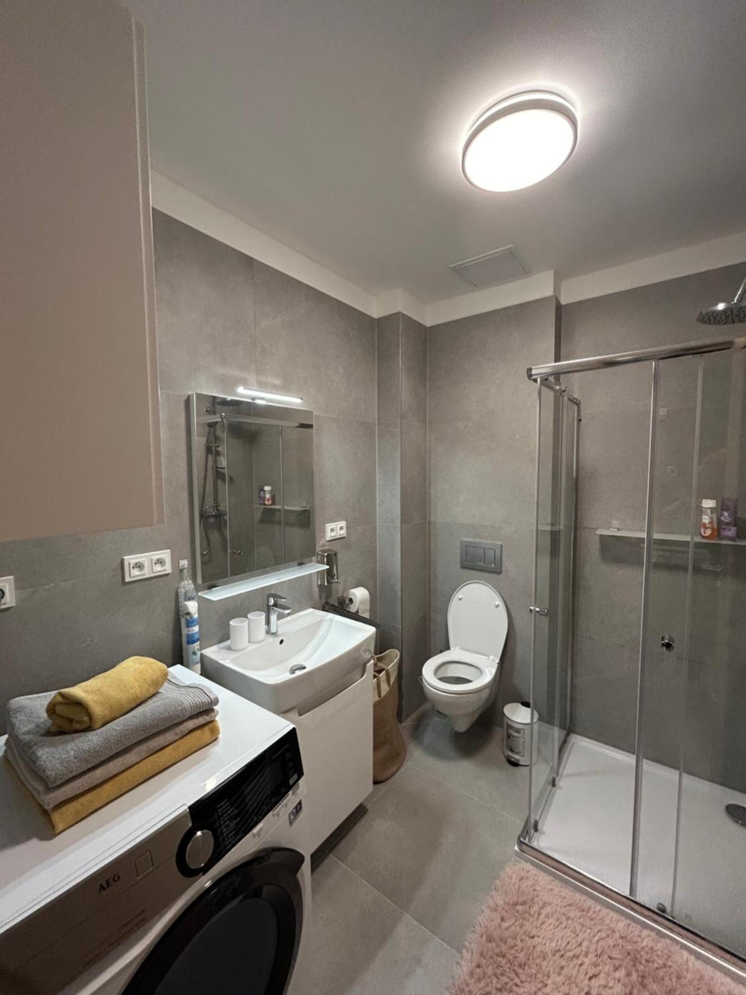 Apartman Se Slunnou Teraskou V Kasperkach カシュペルスケー・ホリ エクステリア 写真