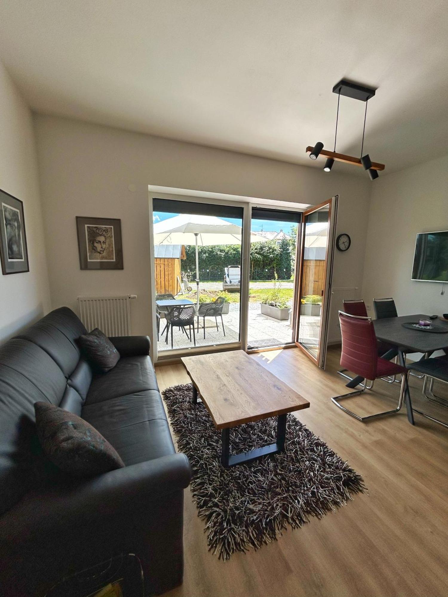 Apartman Se Slunnou Teraskou V Kasperkach カシュペルスケー・ホリ エクステリア 写真
