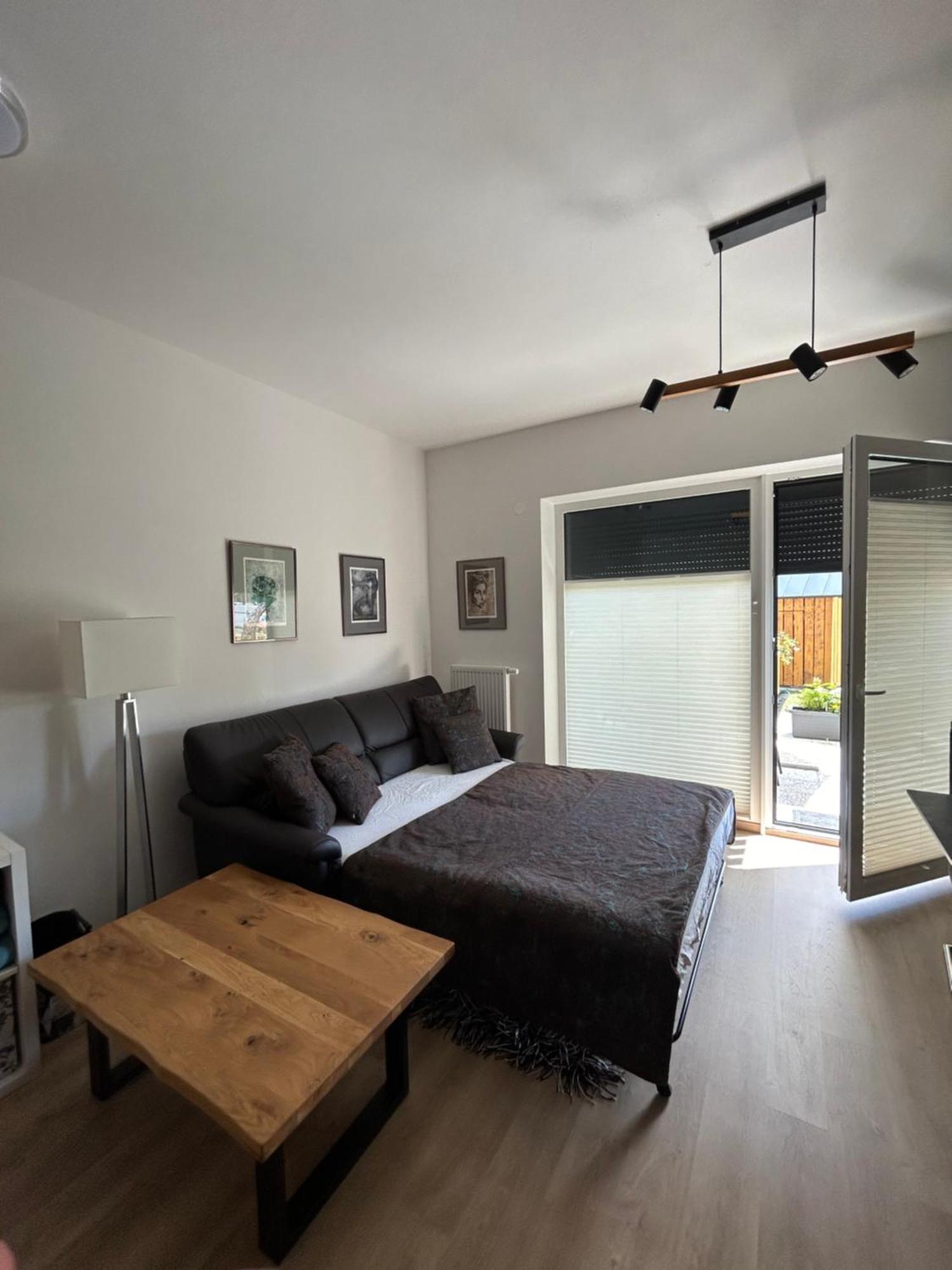 Apartman Se Slunnou Teraskou V Kasperkach カシュペルスケー・ホリ エクステリア 写真